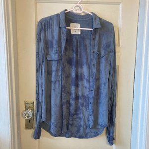H&M LOGG Faded blue long-sleeved collared button down shirt